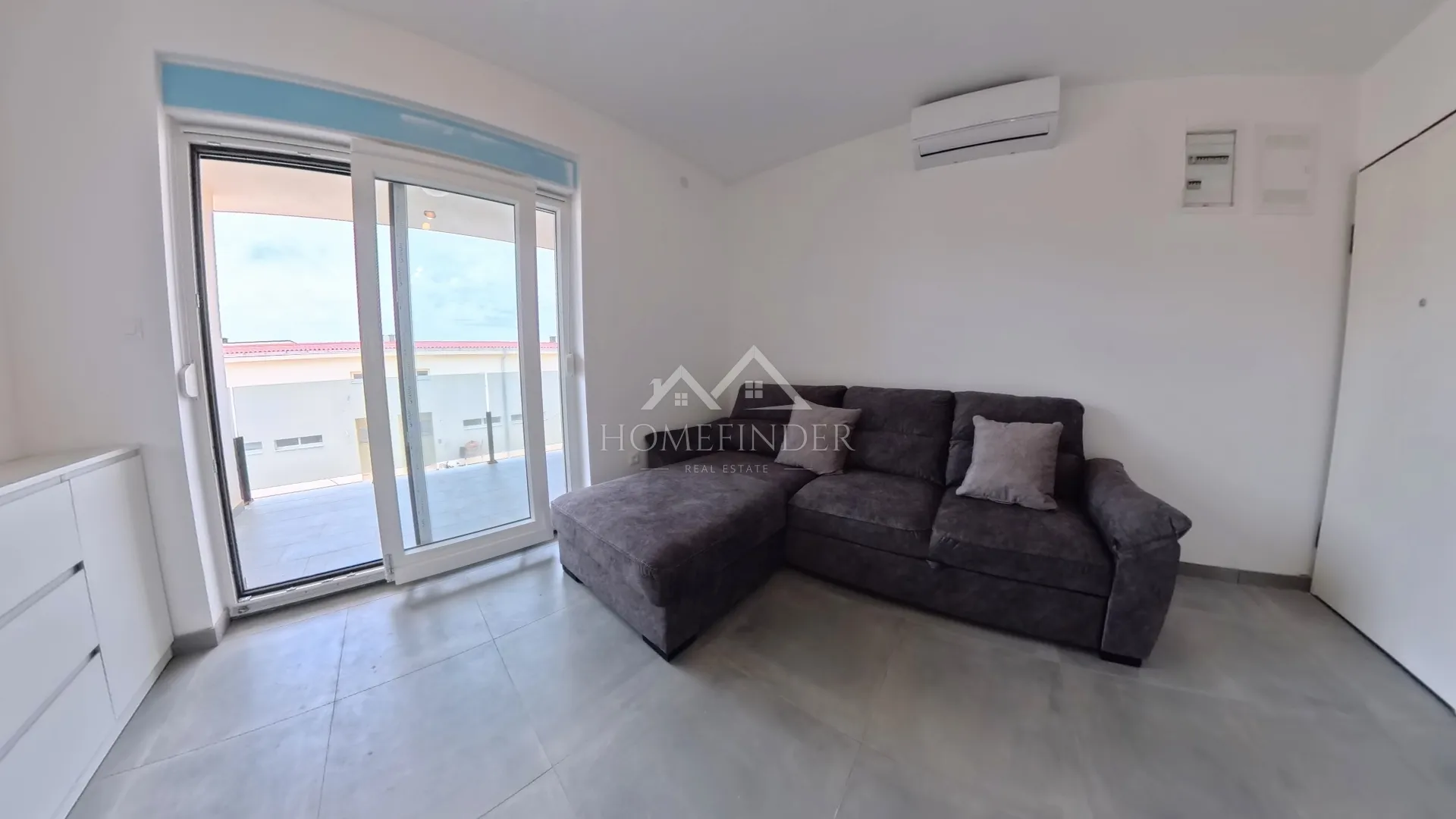 moderan apartman s balkonom, namješten, 3s, 58m2, povljana, novogradnja - slika 2