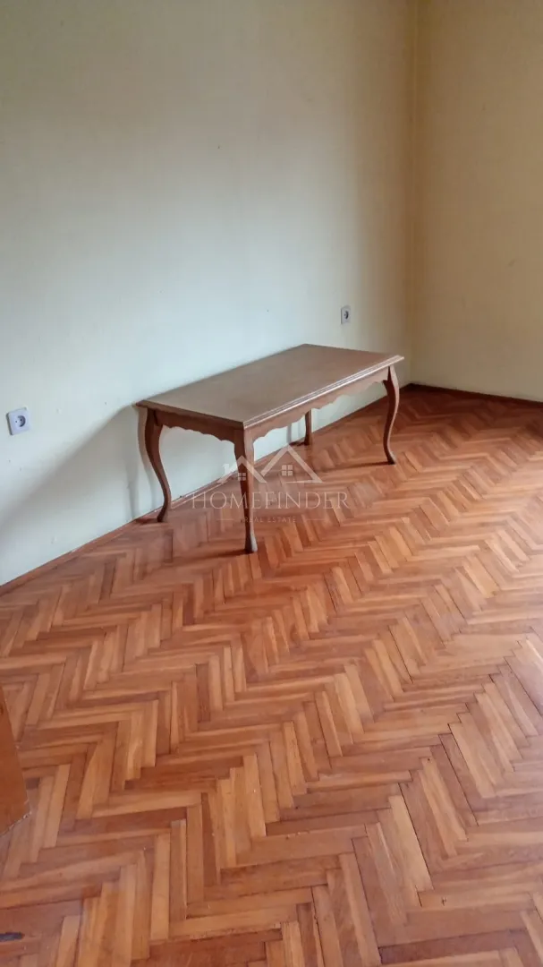 kuća 200m2, desinec - slika 8