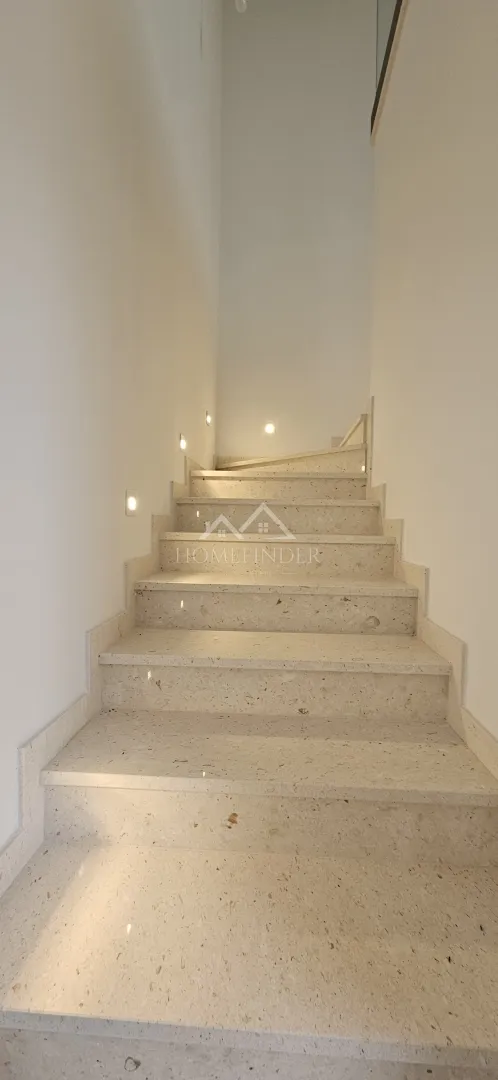 luksuzna dvojna kuća s bazenom i pogledom na more, malinska 152m2 - slika 17