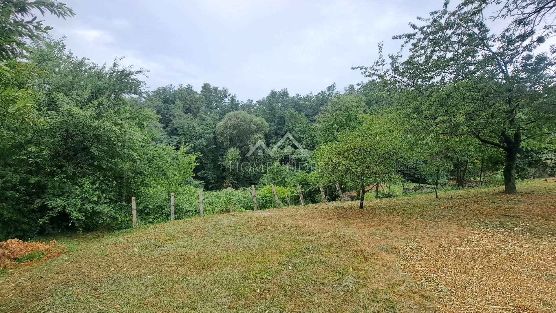kuća borčec (gornji stenjevec) s pomoćnim objektima na prostranom zemljištu od 4100 m² - slika 16