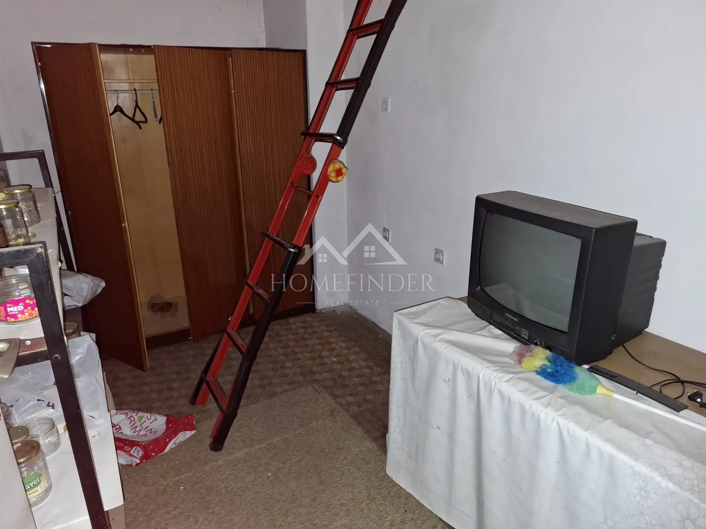 kuća na graberju, 260m2, 3 odvojena stana, 1200m od črnomerca - slika 10