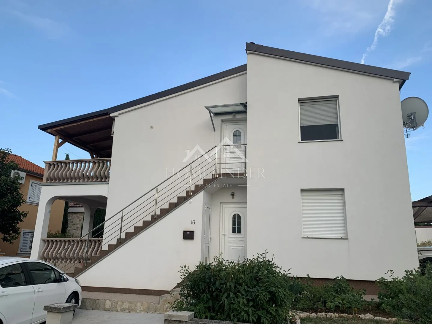 kuća s pogledom na more, 400m od mora, posedarje, 232m2 - slika 1