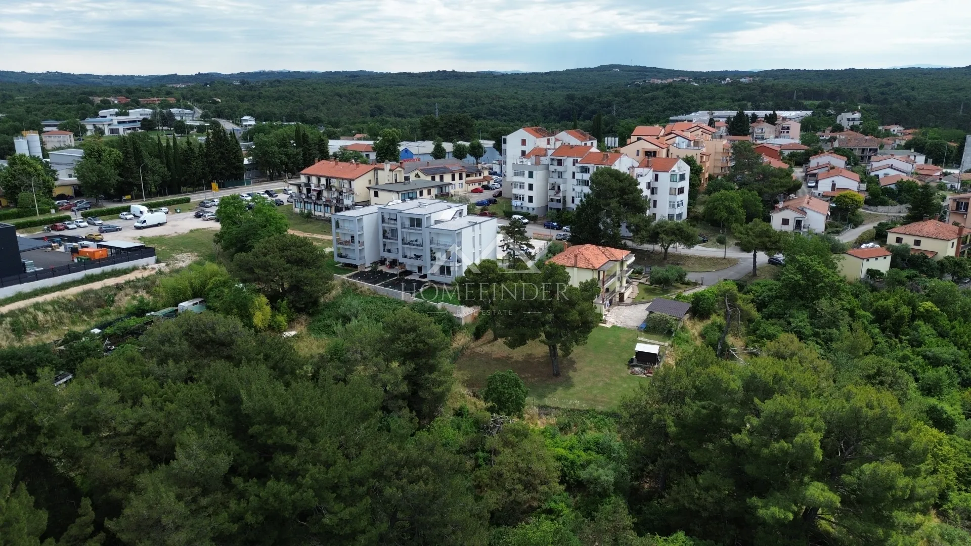 stan s dvorištem i predivnim pogledom 84m², buje - slika 3