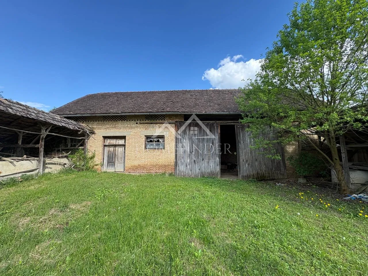 kuća za adaptaciju ili rušenje: ruča (orle), 100 m2 - slika 12