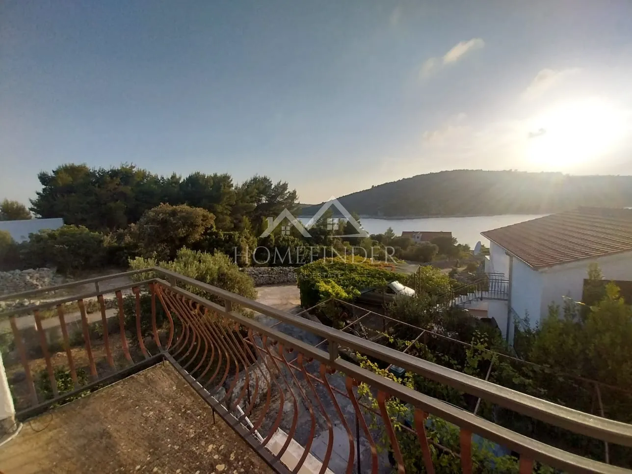 rogoznica - kuća na samo 50 m od mora. - slika 6