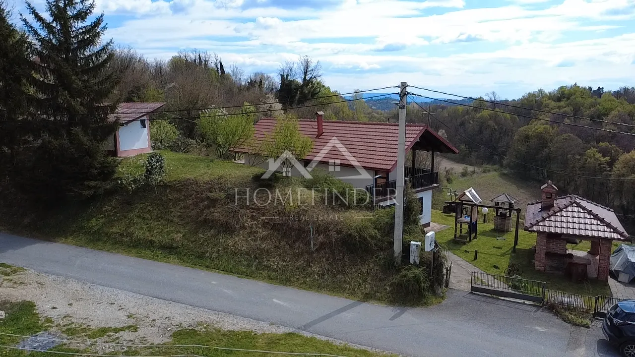 vikendica s preljepim pogledom i dvorištem, veliko trgovišće - slika 2