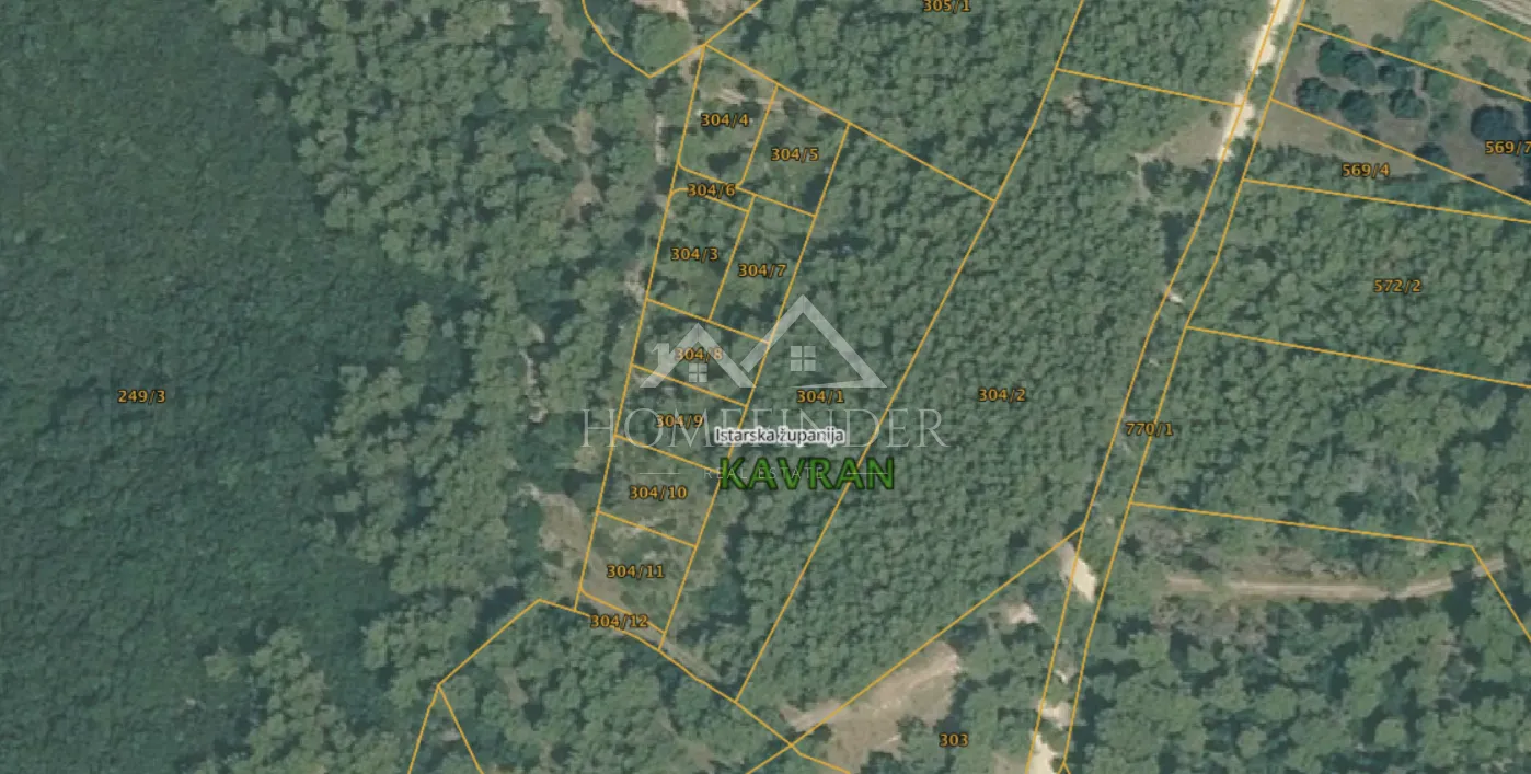 Kavran – investicijsko zemljište 1.715 m2 (5 čestica u komadu) | 400m do mora - Kavran, Marčana