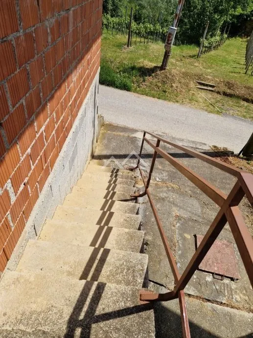 klet/kuća sa zemljištem, 44m2 + 471m2,poznanovec, zagorje - slika 5