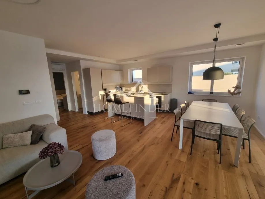 luksuzna vila s bazenom – savudrija – 194 m² sa pogledom na more - slika 10