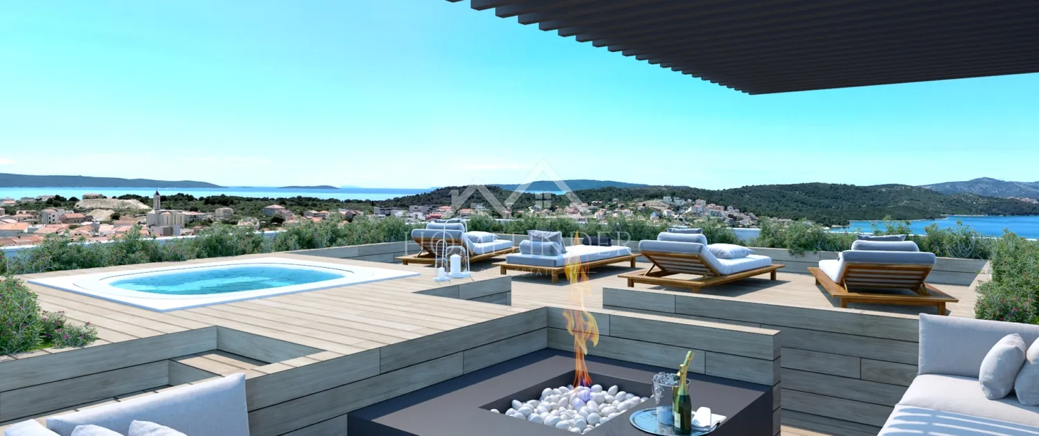 Atraktivan penthouse na Čiovu s velikom krovnom terasom - Žedno, Trogir