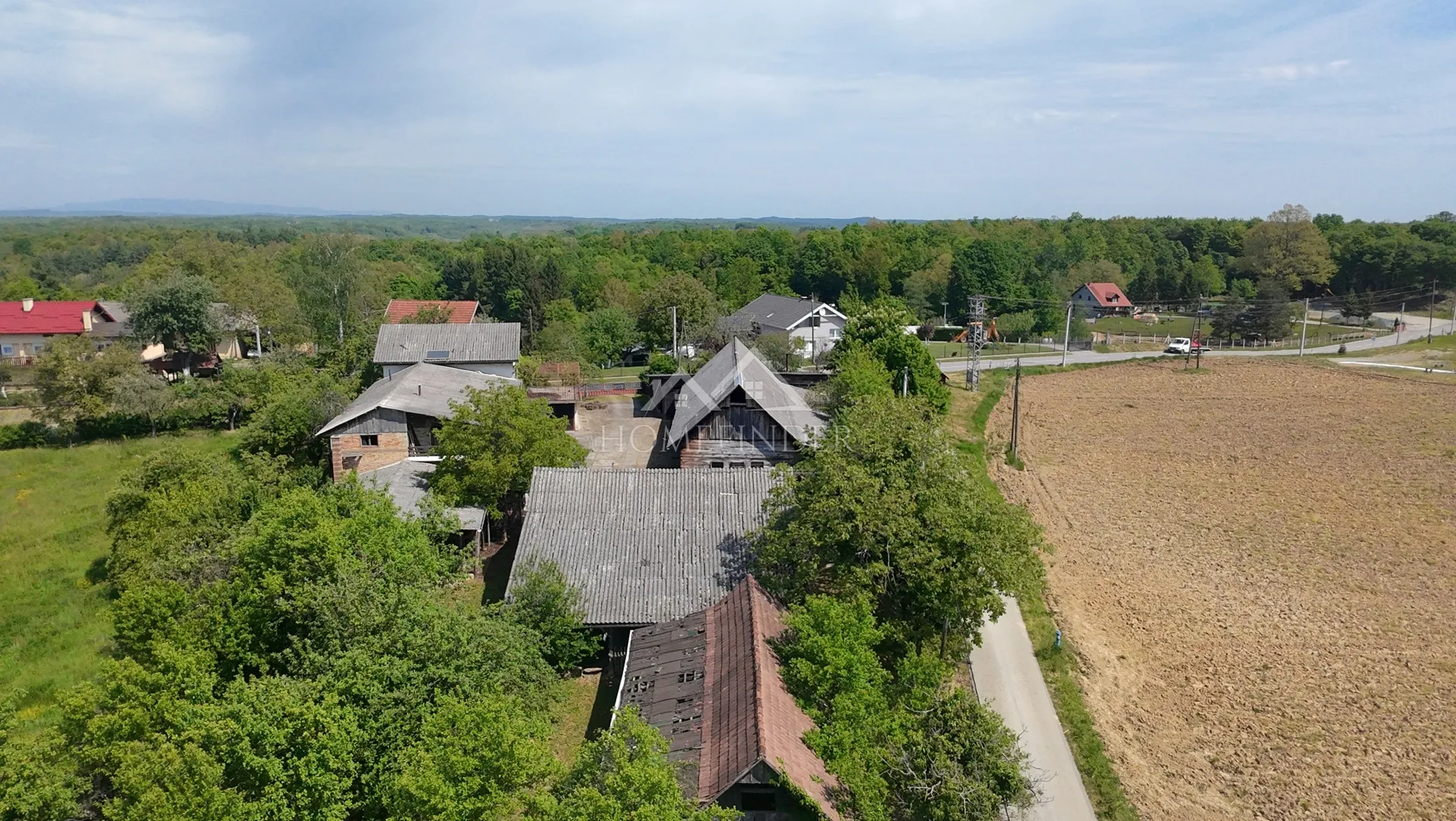 kuća za adaptaciju 260m2, pokupsko - slika 4