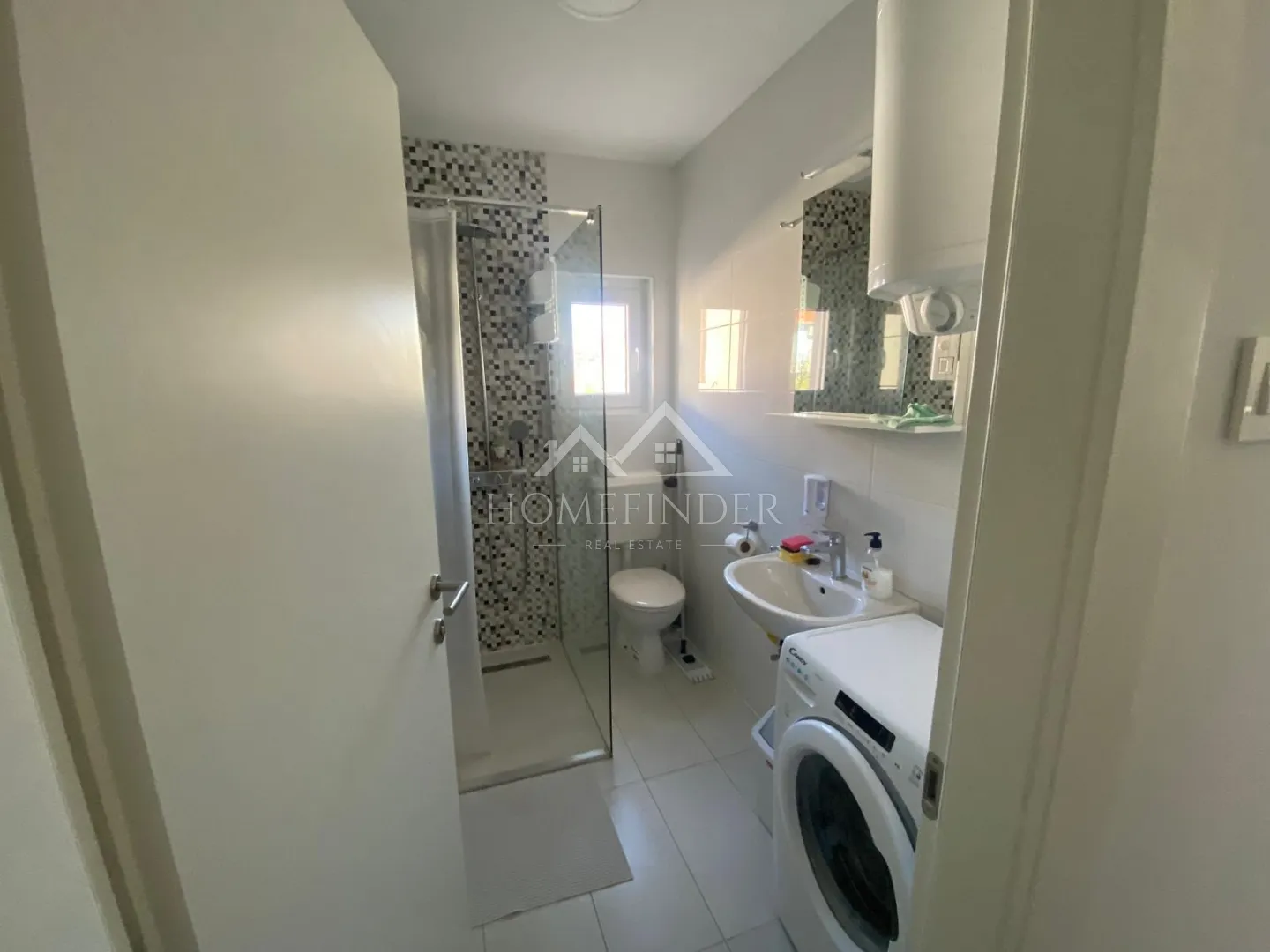 kuća s bazenom, pirovac, 160m2 - slika 11