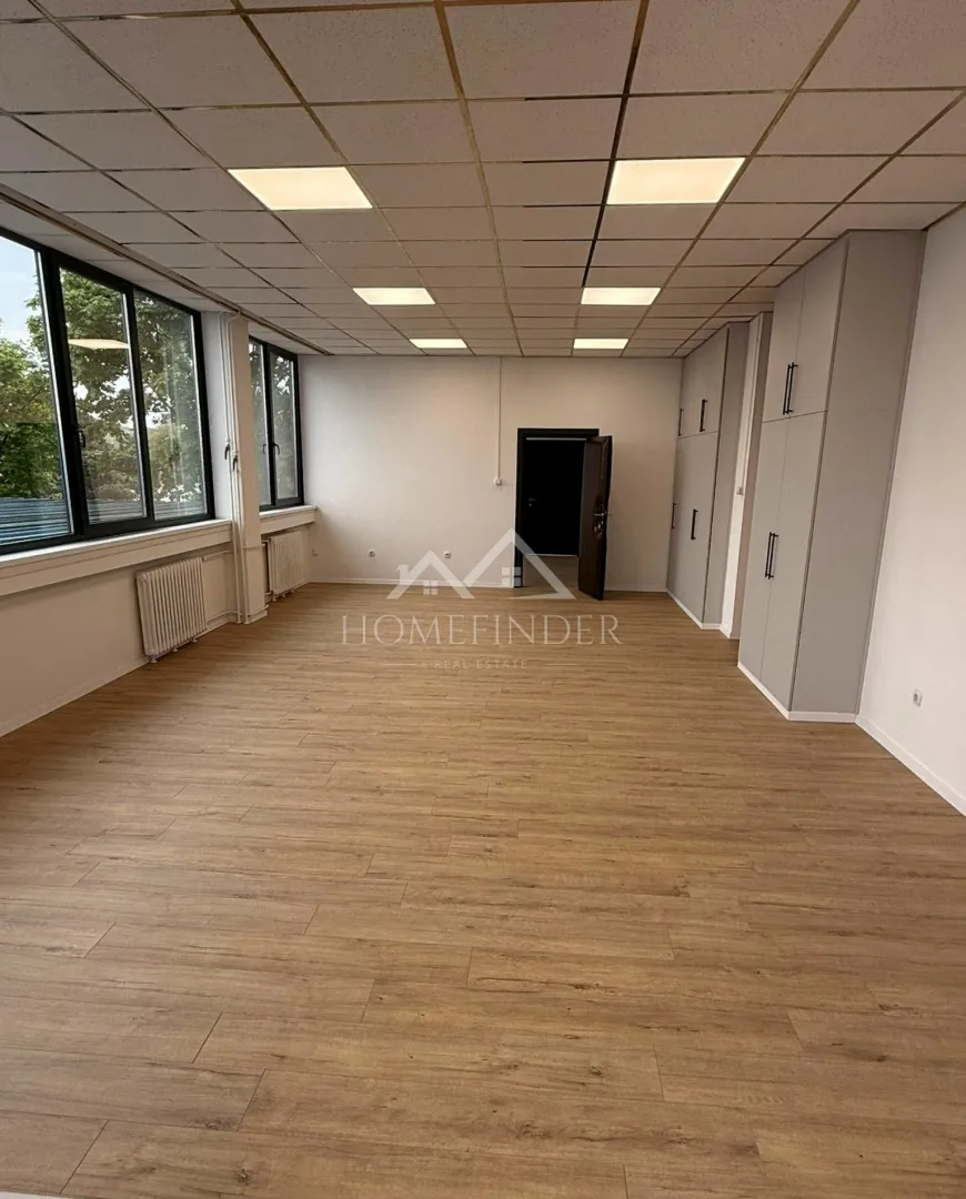 potpuno renovirani uredi za najam, ukupno 238, 69m² - slika 8