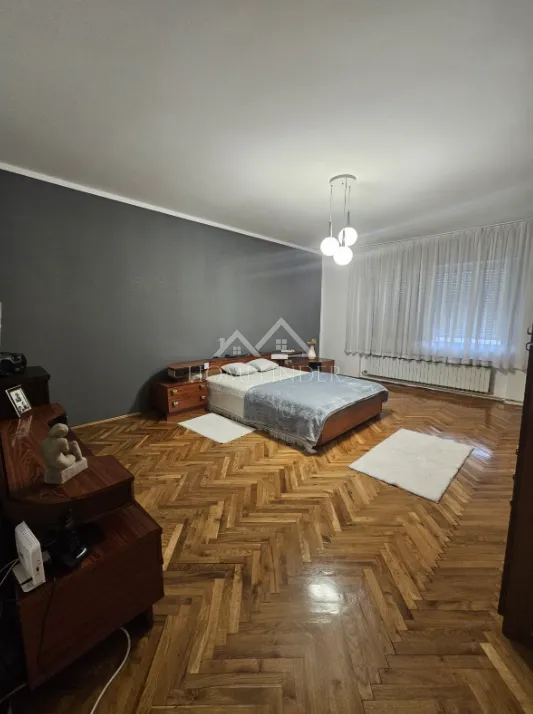 bjelovar centar, 385,00m2 - slika 13
