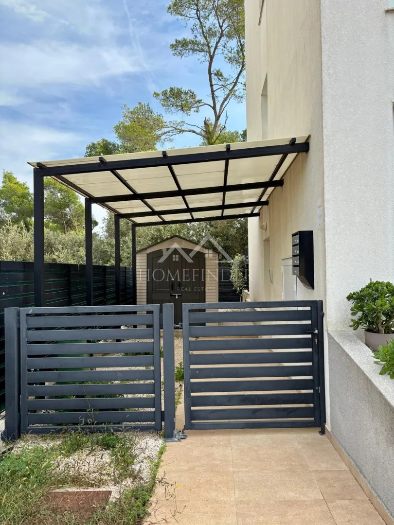 stan s vrtom, 3s, 90 m², 180 m od mora – petrčane - slika 19
