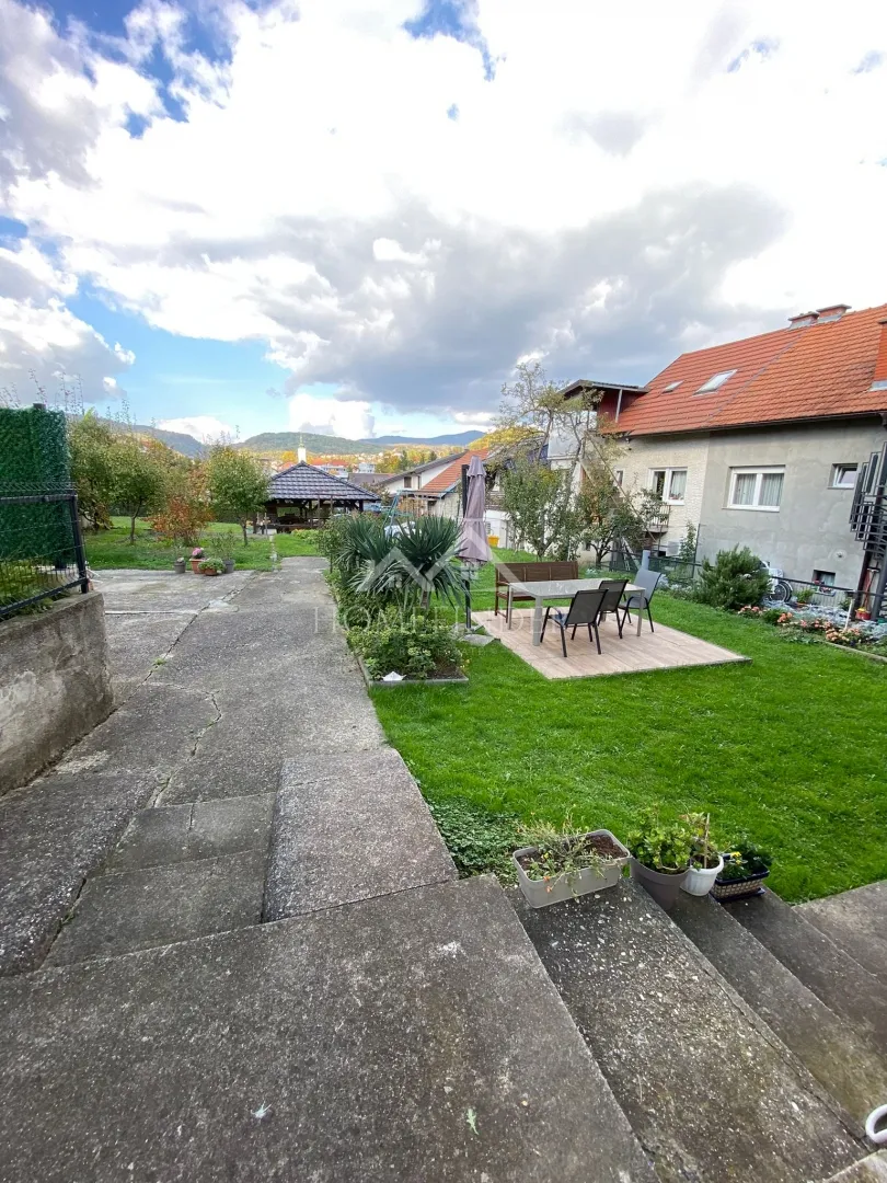 kuća 398m², zagreb (vrapče) – tri stambene jedinice i dvorište - slika 28