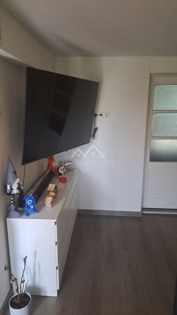 kuća borčec (gornji stenjevec) s pomoćnim objektima na prostranom zemljištu od 4100 m² - slika 5