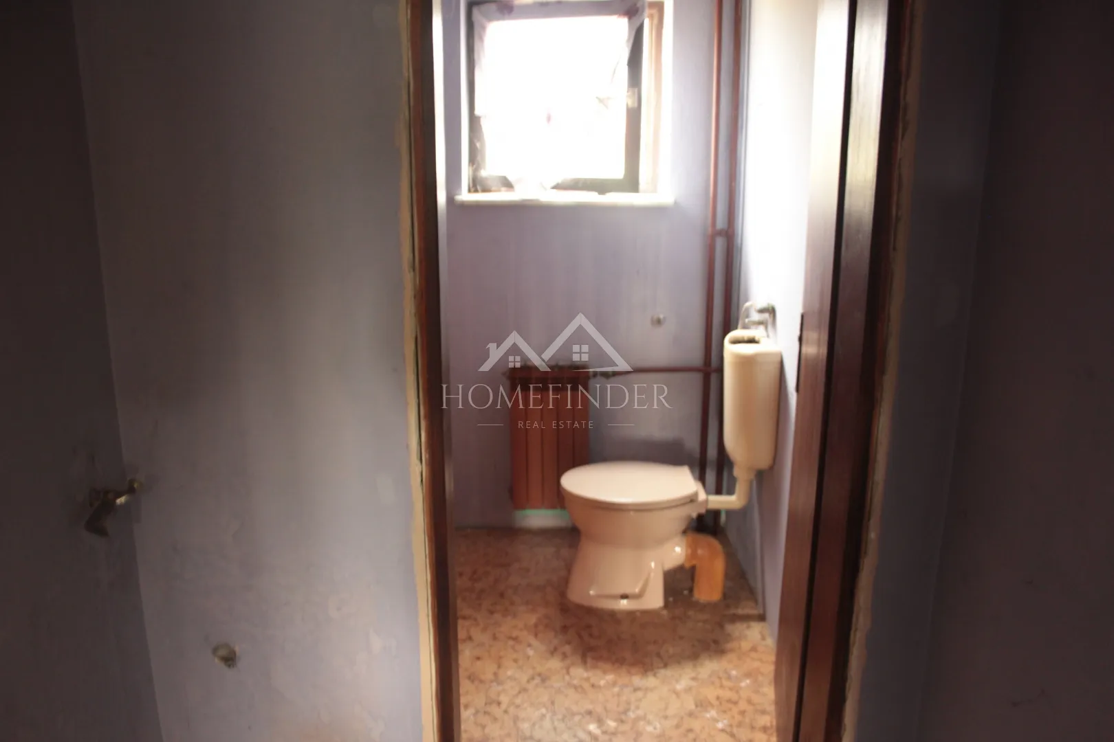 kuća za adaptaciju, 240m², jakovlje - slika 12