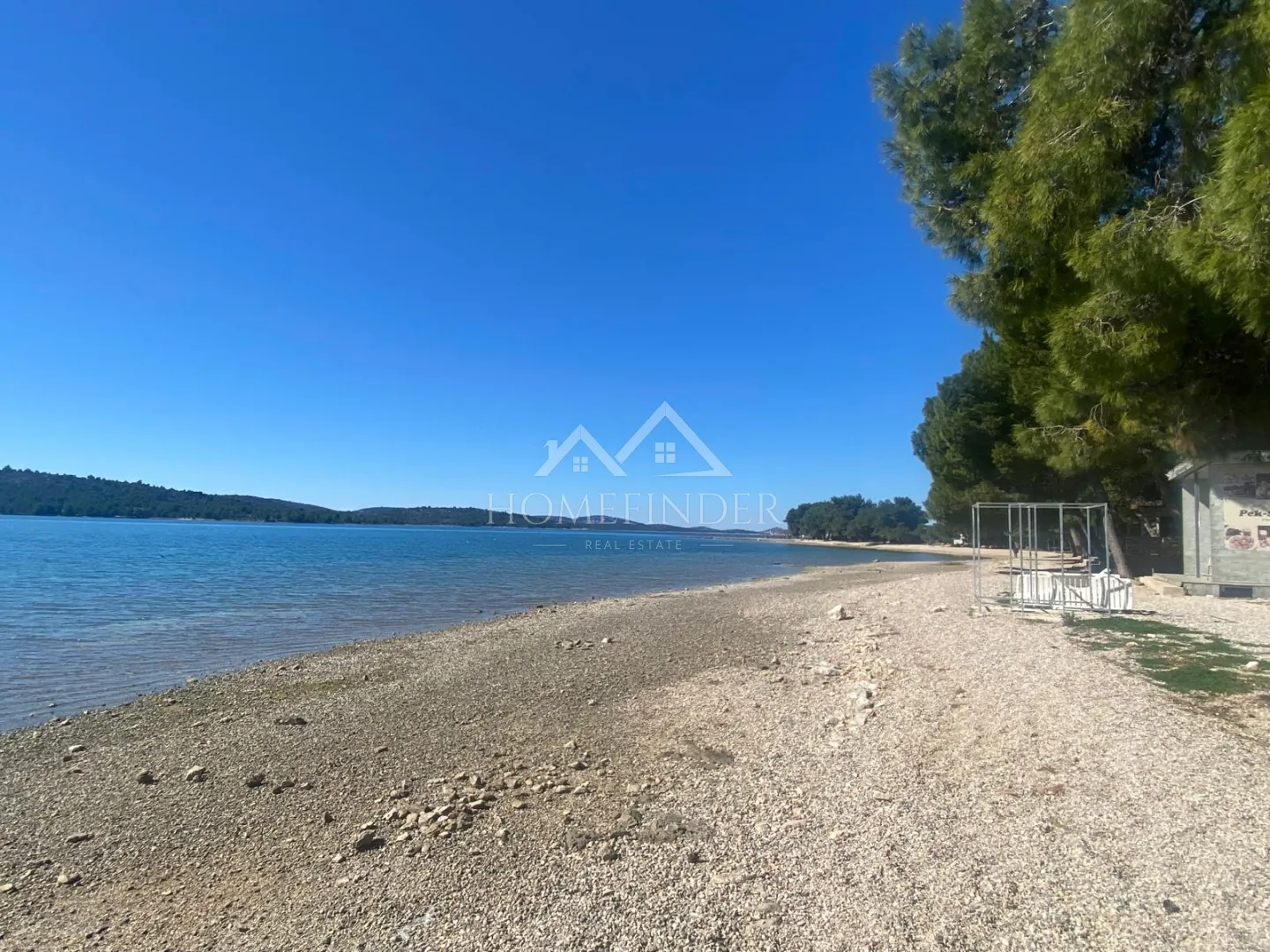 kuća s bazenom, pirovac, 160m2 - slika 29