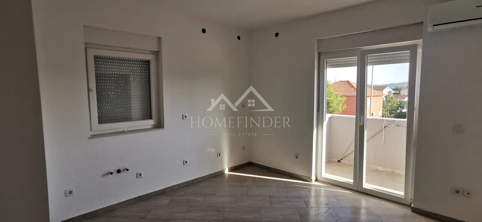 apartman turanj – 3(s), 77 m2, 1 vpm, blizu plaže, idealan za obitelji - slika 1