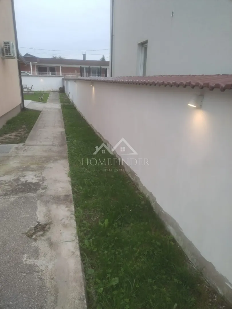 funkcionalna višenamjenska kuća u strmcu, 300 m2, ( 8s), 6 vpm - slika 8
