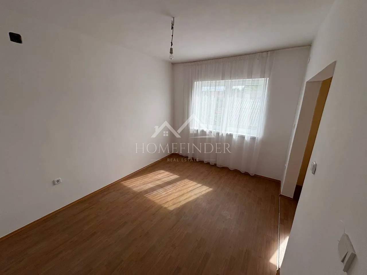 kuća petrinja 200m2 - slika 12