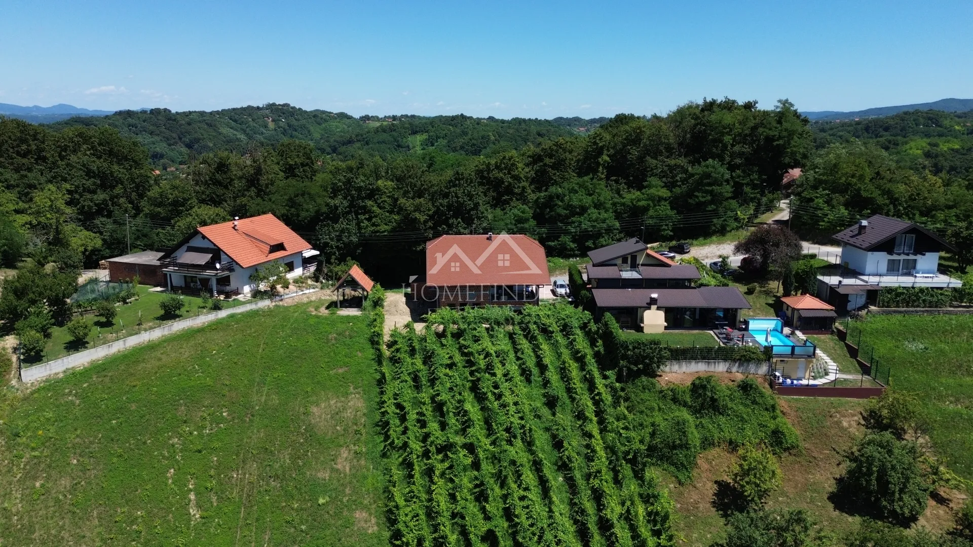 kuća 450m2, donja stubica - slika 26