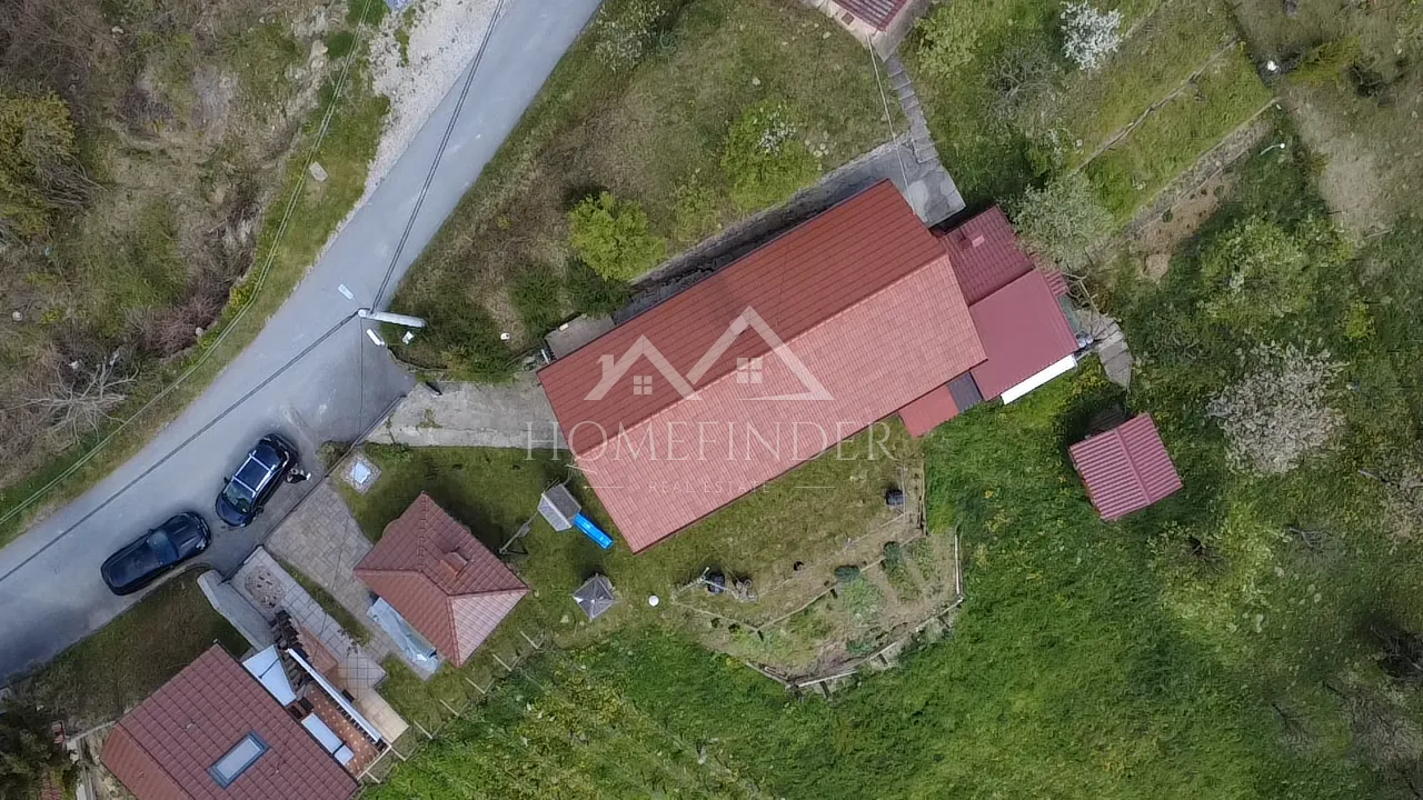 vikendica s preljepim pogledom i dvorištem, veliko trgovišće - slika 3
