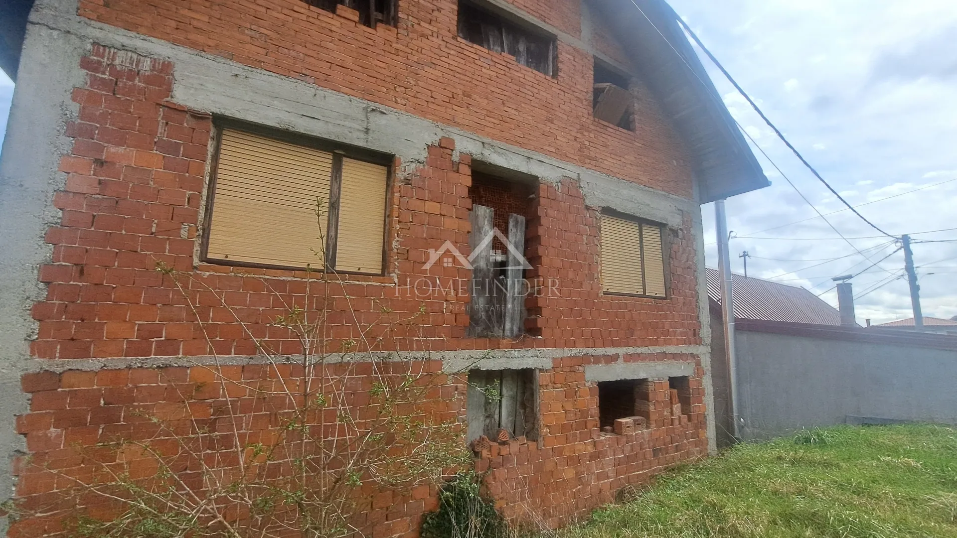 kuća čučerje 250m2 sa predivnom okućnicom - slika 2