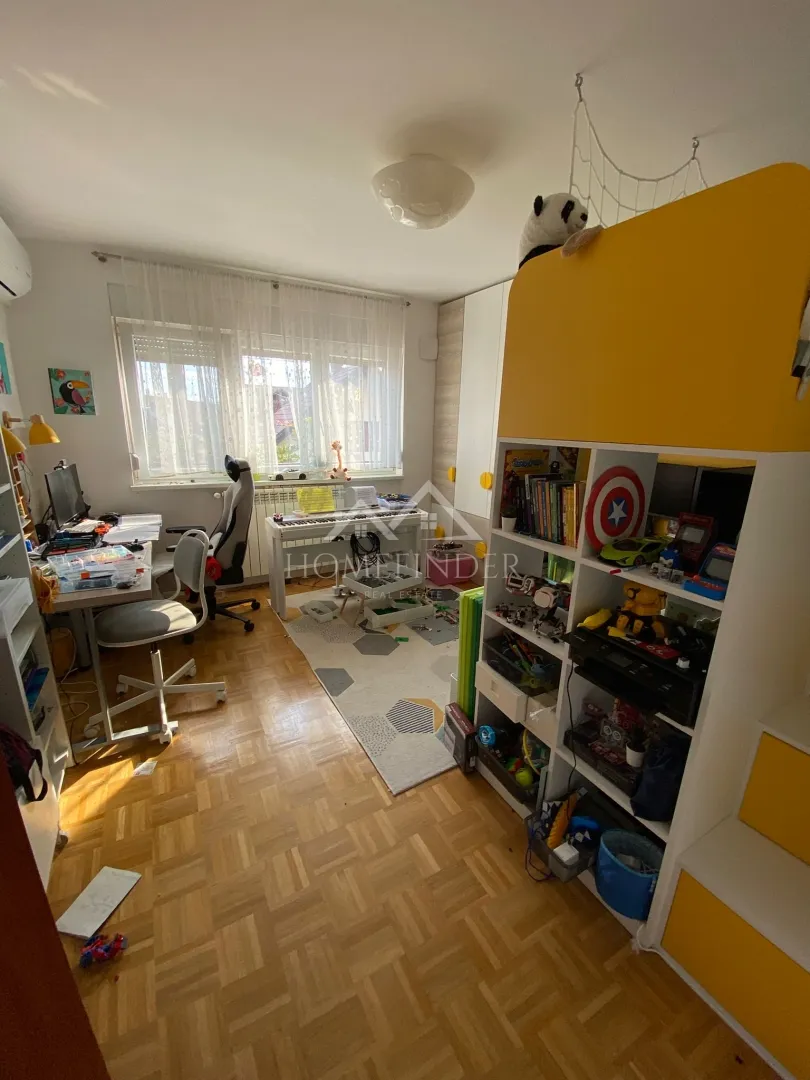 kuća 398m², zagreb (vrapče) – tri stambene jedinice i dvorište - slika 8