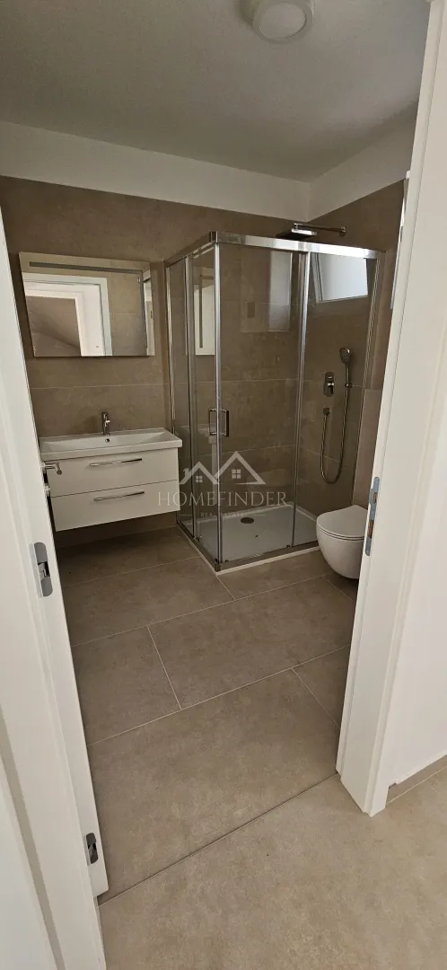 dvoetažni stan, 300m od mora, 115m2, 2vpm, novogradnja - slika 13