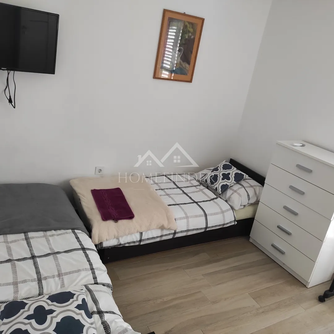 kuća s bazenom, pirovac, 160m2 - slika 25