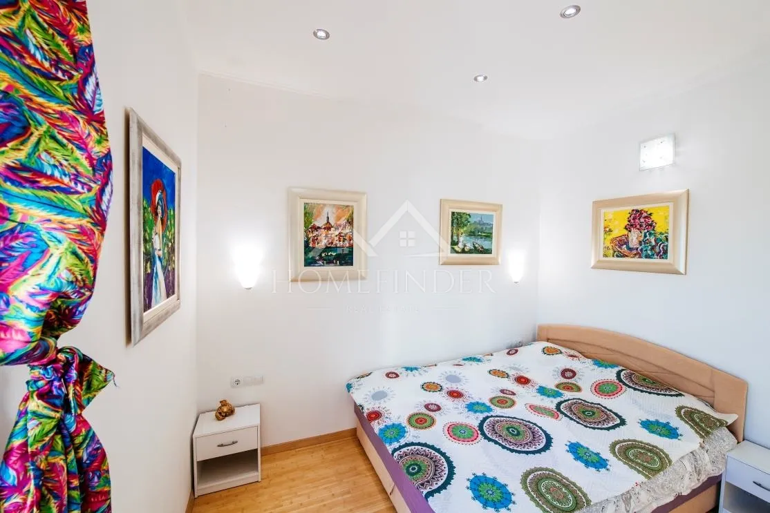 vila s 4 apartmana, proboj, pag, 80m od mora, 228m2 - slika 15