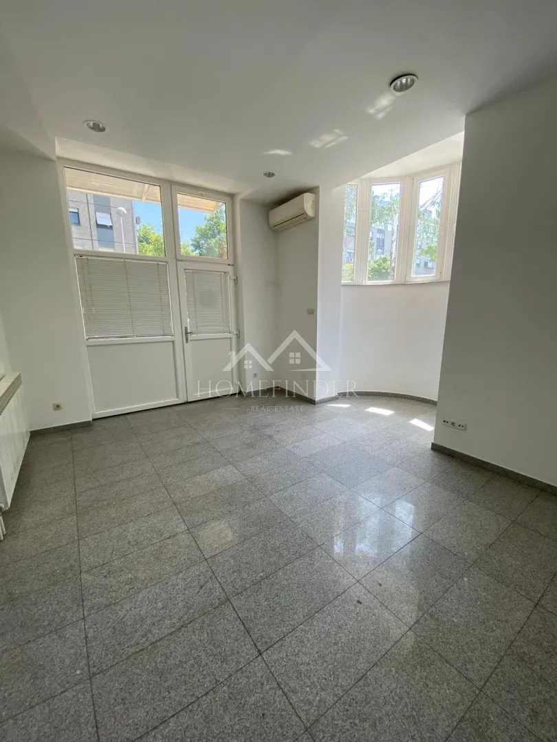 Poslovni prostor 23 m², Zagreb (Malešnica) – više namjena