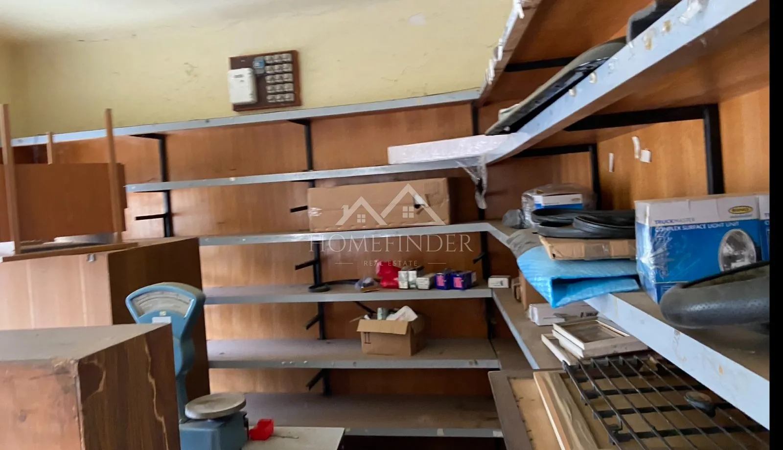 poslovna zgrada,hala 240m2 + uredi 750m2 - slika 13