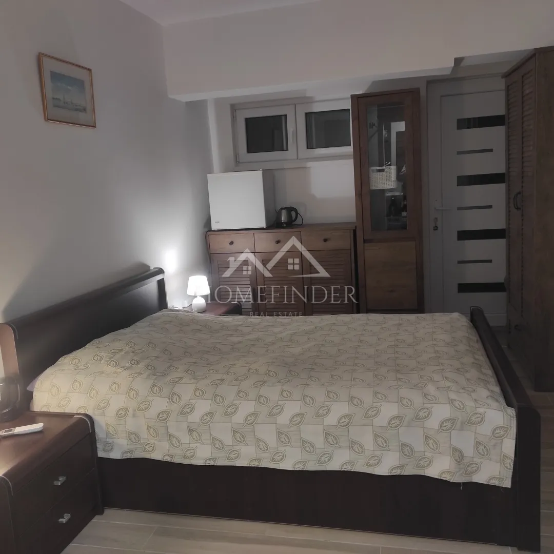 kuća s bazenom, pirovac, 160m2 - slika 21
