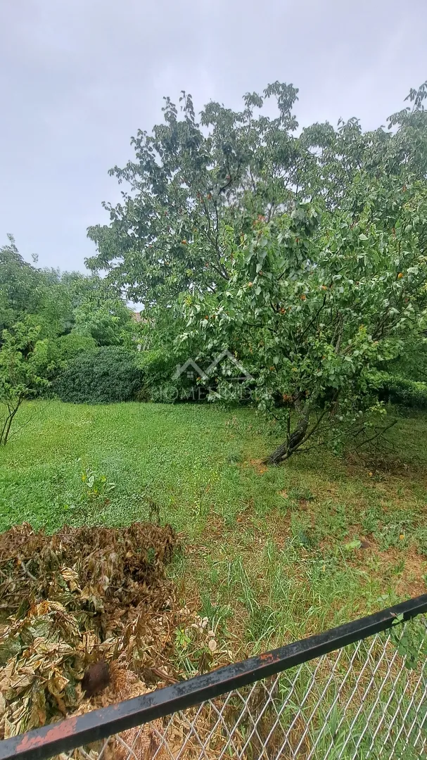 kuća borčec (gornji stenjevec) s pomoćnim objektima na prostranom zemljištu od 4100 m² - slika 10