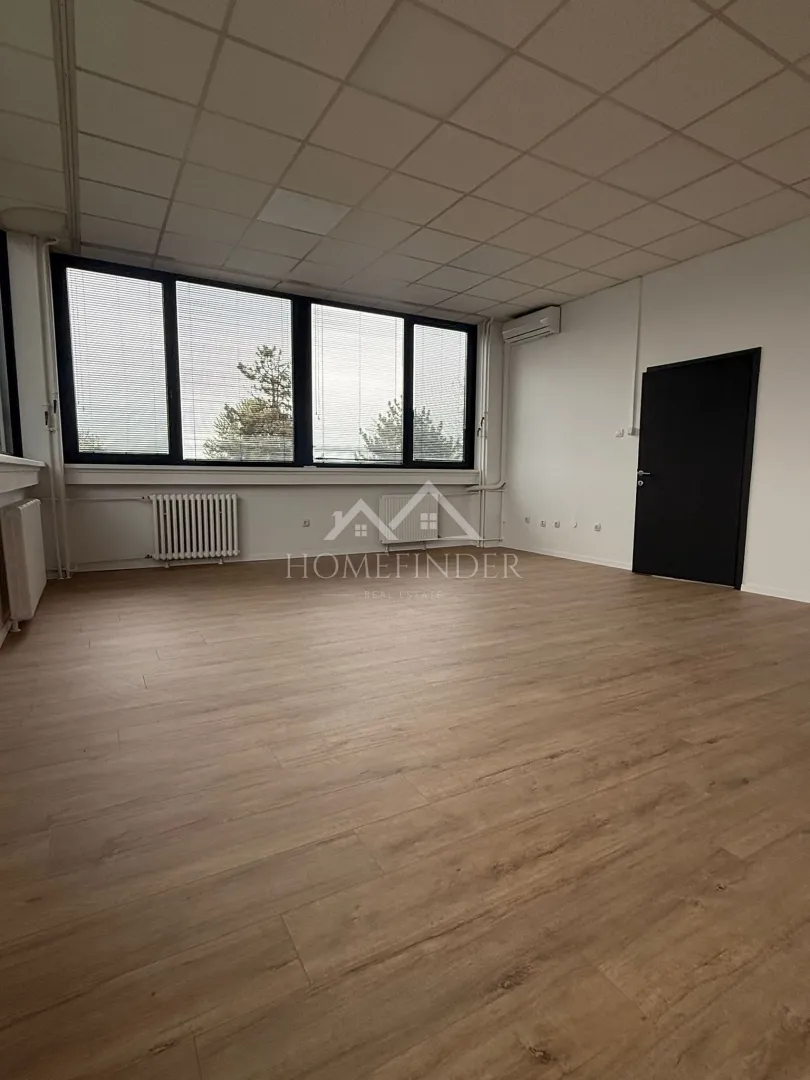 potpuno renovirani uredi za najam, ukupno 238, 69m² - slika 19