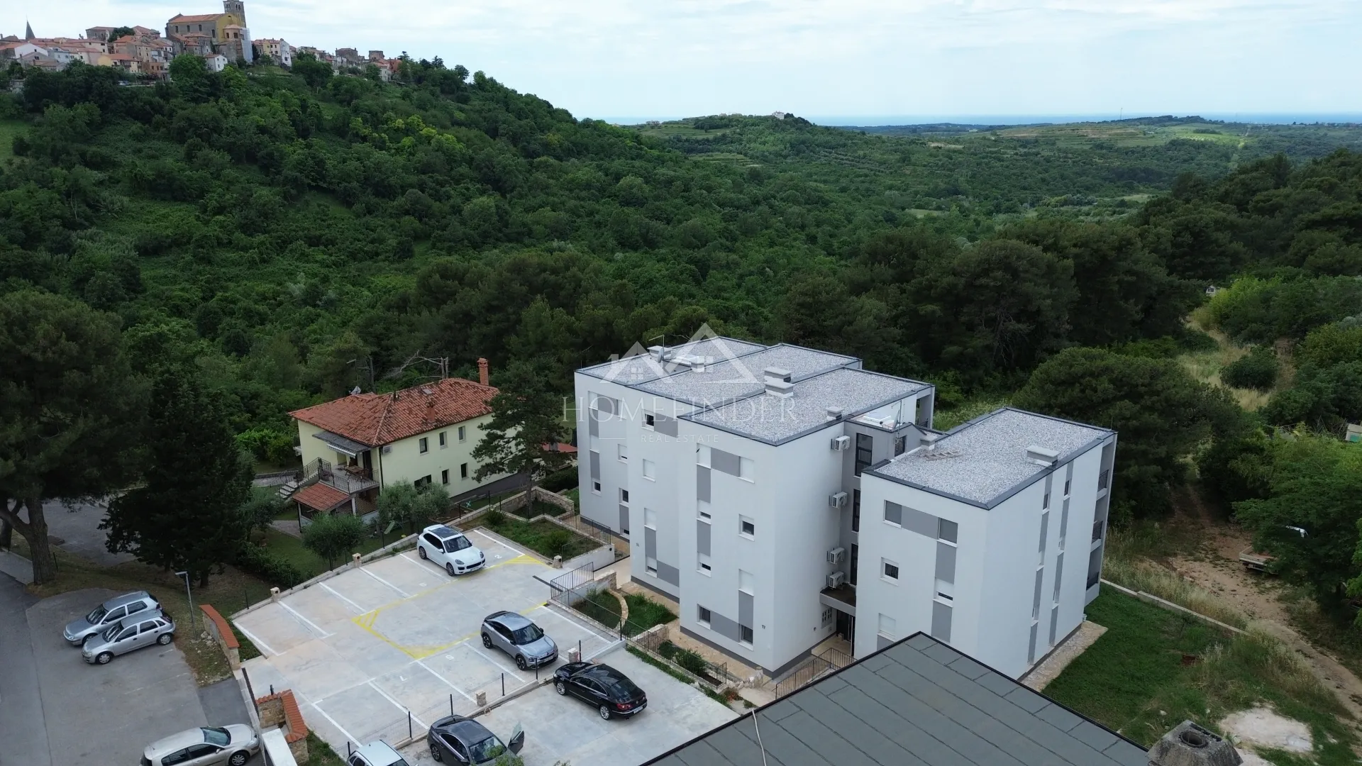 stan s predivnim pogledom 68m², buje - slika 5