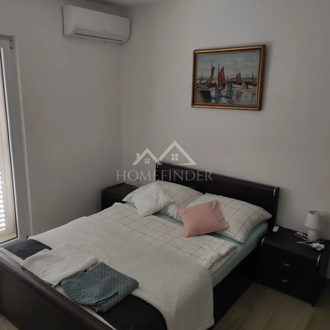 kuća s bazenom, pirovac, 160m2 - slika 26