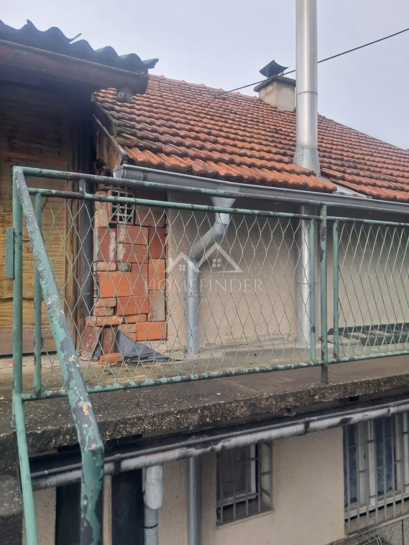 kuća, 220 m2, 1 gpm, 360m2 okućnice, kustošija - slika 19