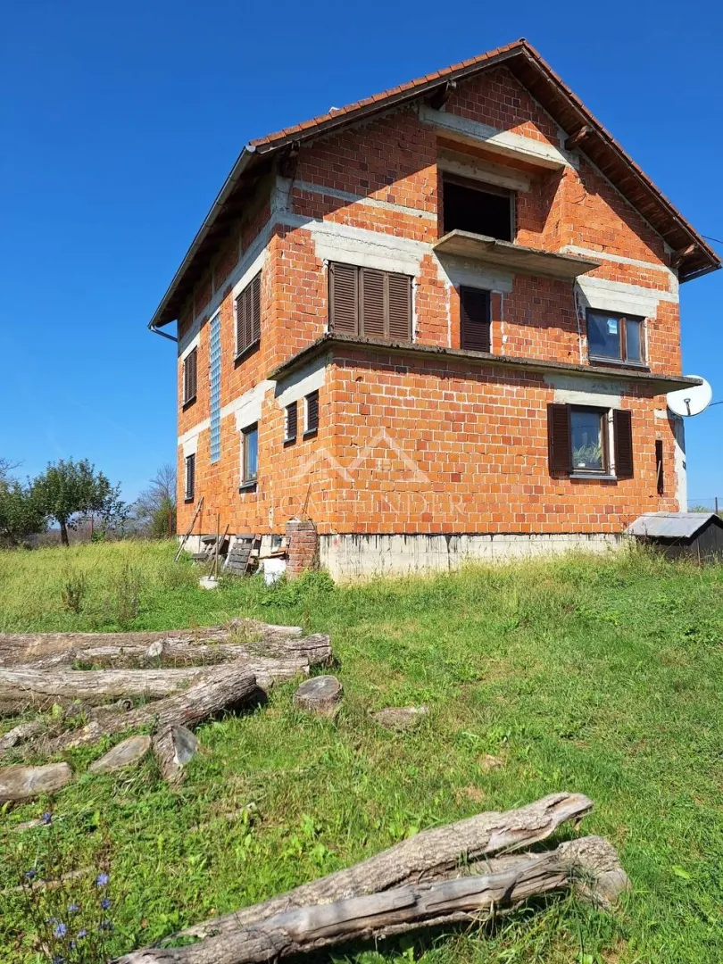 Kuća Pokupska Slatina, 200 m2 - Slatina Pokupska, Glina