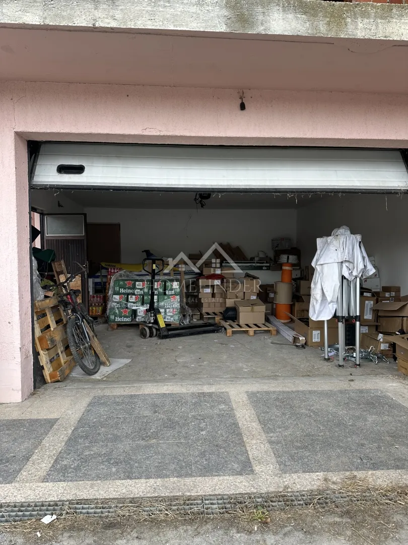 kuća 70m2 + poslovno stambeni objekt 230m2, petrinja - slika 9