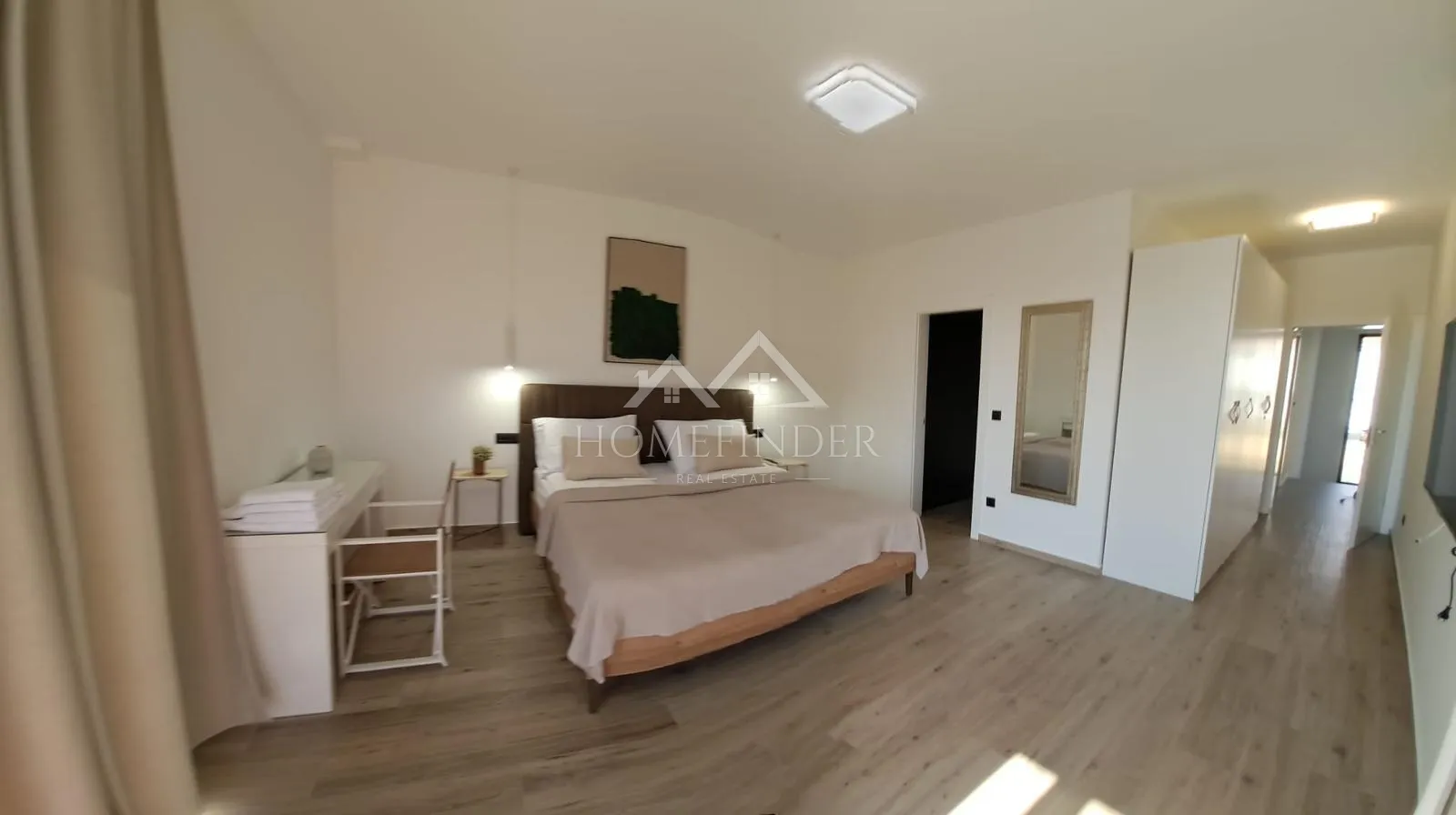 urbana vila s bazenom, (5s), 4 vpm, smart house 200 metara od mora - slika 25