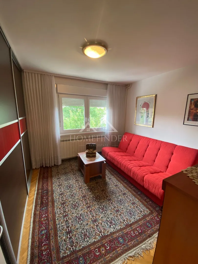 prostrana kuća 127 m² s garažom i terasom – velika gorica - slika 9