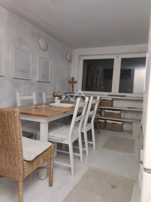 prostrana kuća 230 m² u remetama, zagreb – idealna za obitelj ili investiciju - slika 11