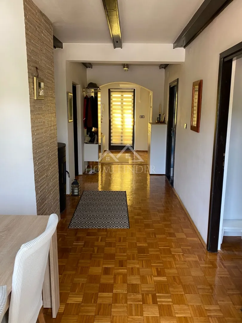 kuća 398m², zagreb (vrapče) – tri stambene jedinice i dvorište - slika 19
