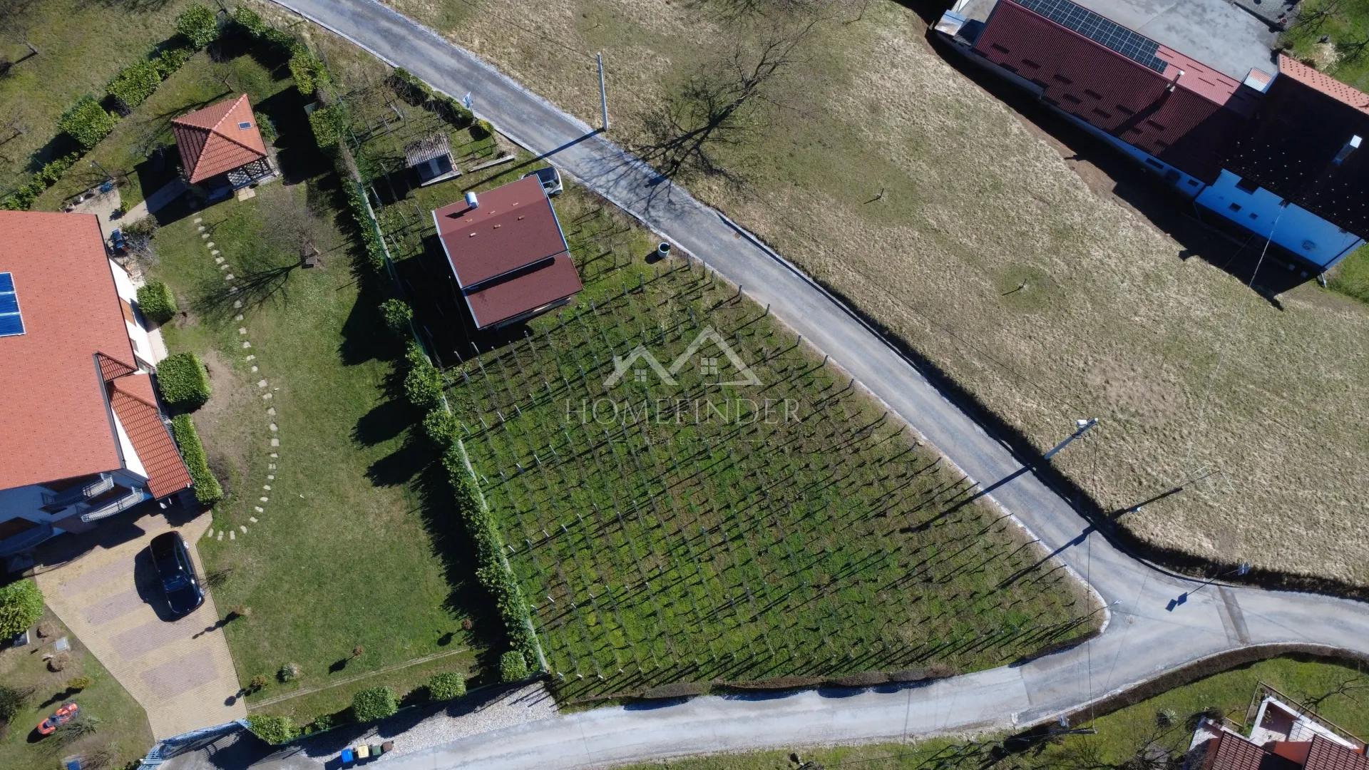 građevinsko zemljište s objektom 808 m2 – kladje (samobor) - slika 2