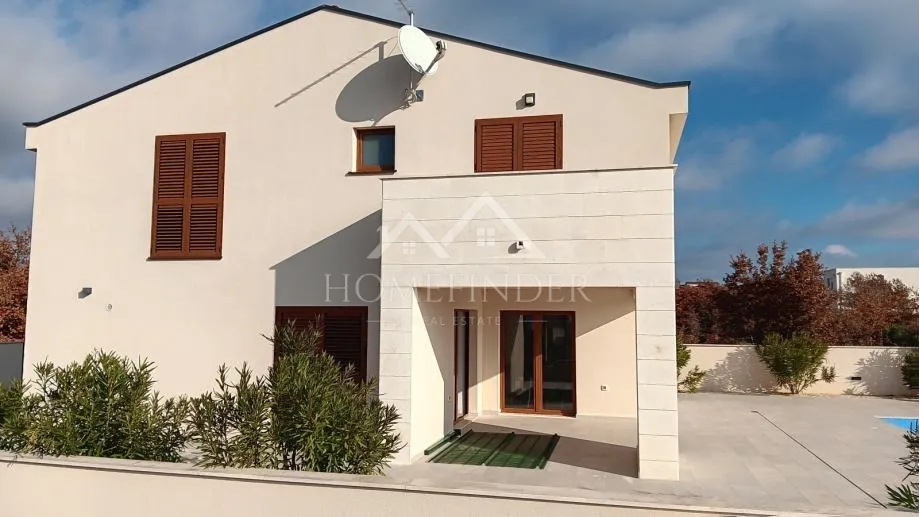 kuća s bazenom, murvica 150 m² - slika 12