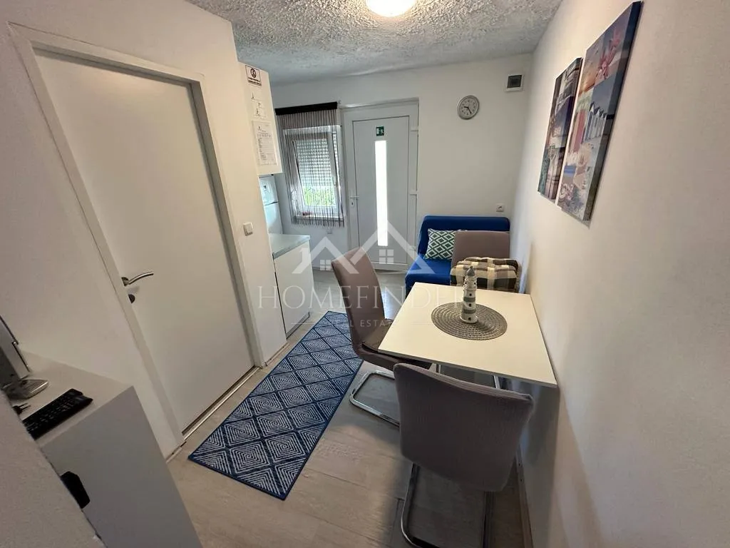 kuća sa 3 apartmana s pogledom na more, obrovac, 250m od plaže - slika 7